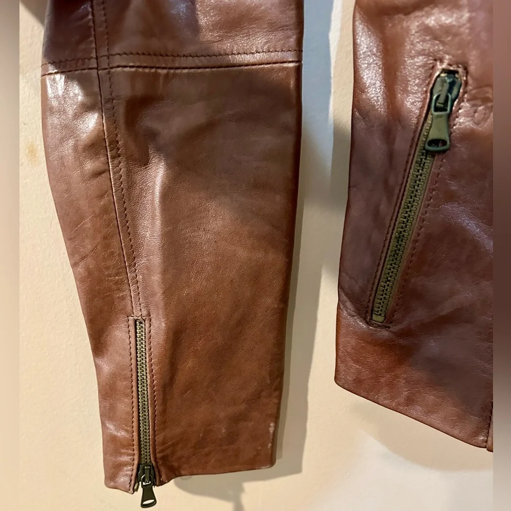 Women’s leather jacket from small leather maker in Florence - Picture 7 of 9